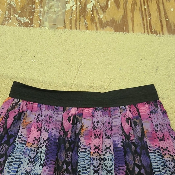 Bar III Python Pleated Midi Skirt XS - Picture 3 of 6